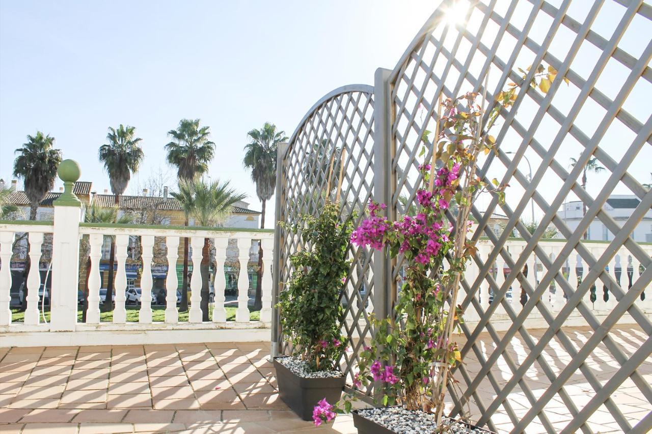 Hotel Restaurante Via Sevilla - Cadiz By Ma 22 Puntos El Cuervo  Exteriör bild